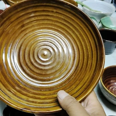 瓷片盘，沙锅，瓷片，瓶，碗，各种沙锅，摆件，