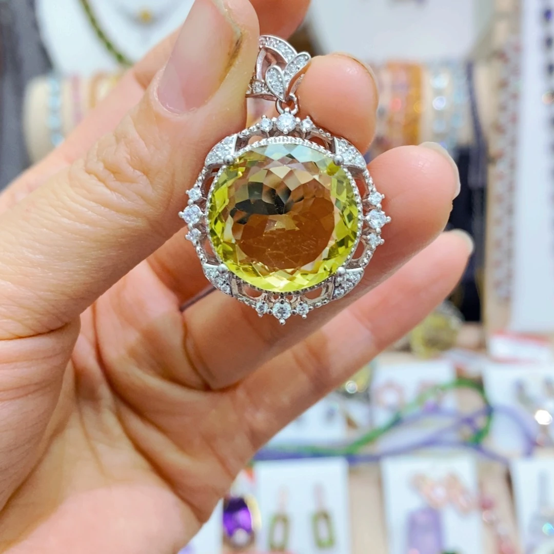 绿水晶吊坠(赠链)银S925镶嵌