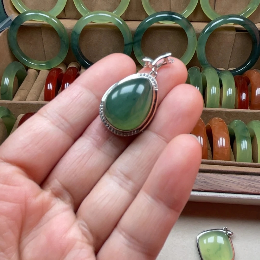 蛇纹石玉银S925镶嵌颈饰