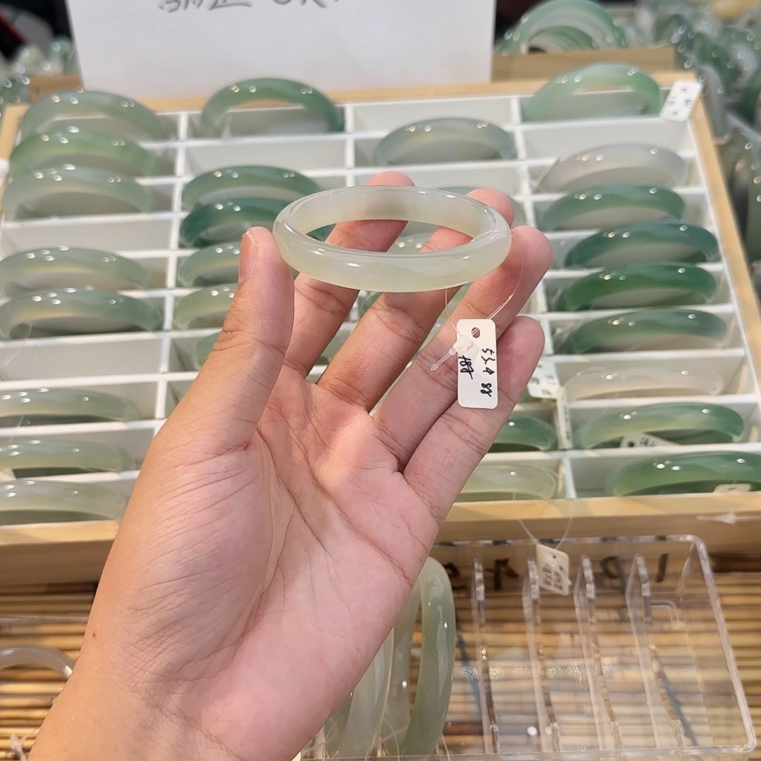 玛瑙/玉髓未镶嵌手镯圈口53.4