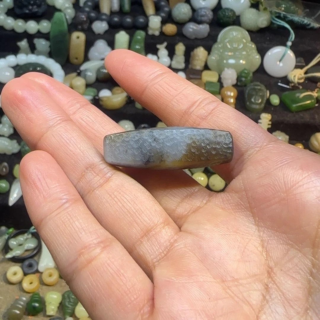 和田玉颈饰未镶嵌良*