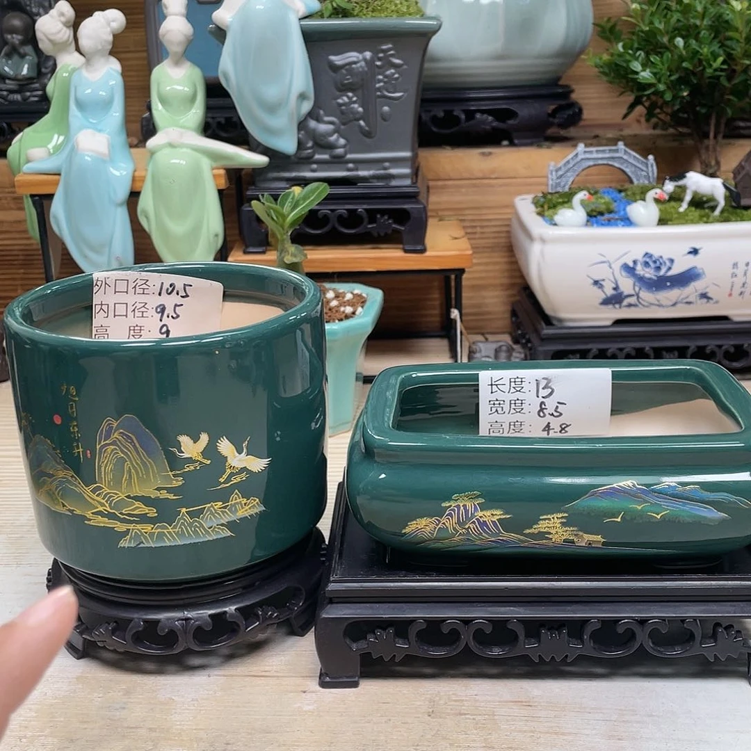 紫砂花盆陶瓷艺术家的作品