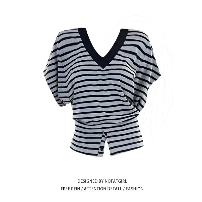 大码胖MM韩系条纹v领休闲松弛感短袖T恤女夏季显瘦百搭收腰上衣潮