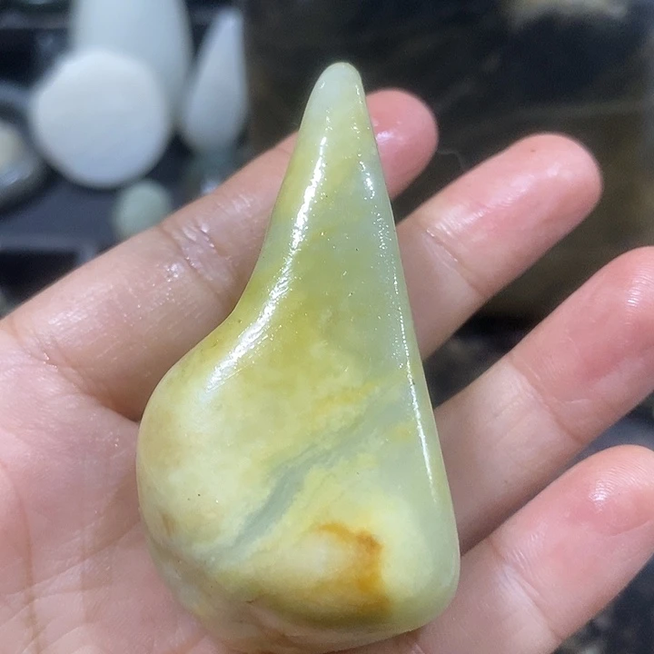 未镶嵌和田玉（糖玉）挂件