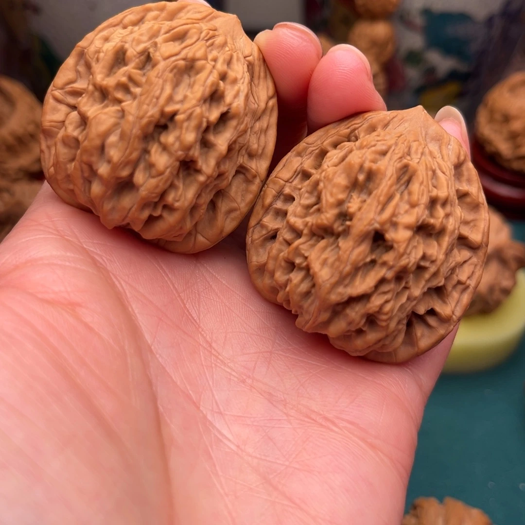 此***销文玩核桃把件麦虎