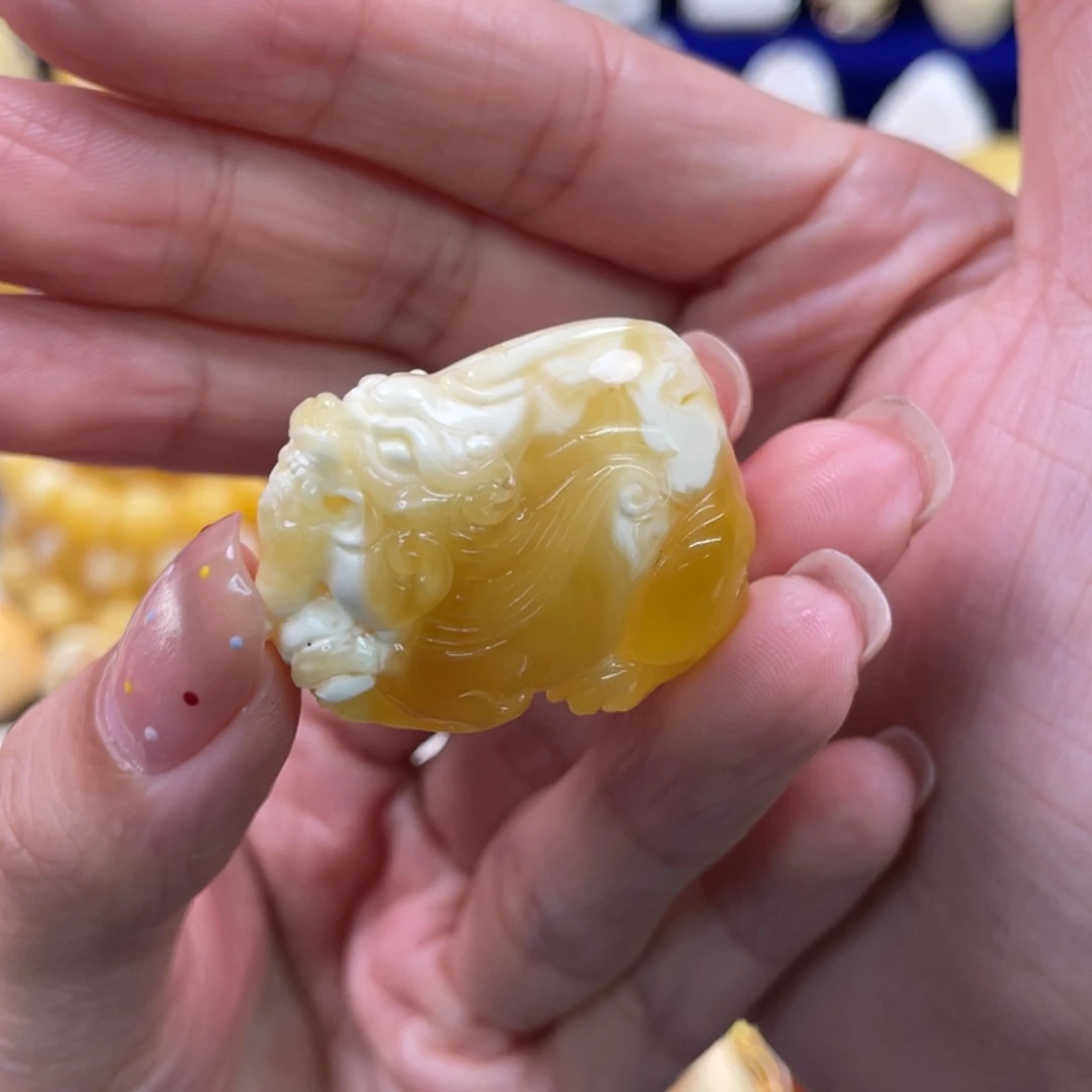 裸石蜜蜡未镶嵌琥珀蜜蜡貔貅吊坠