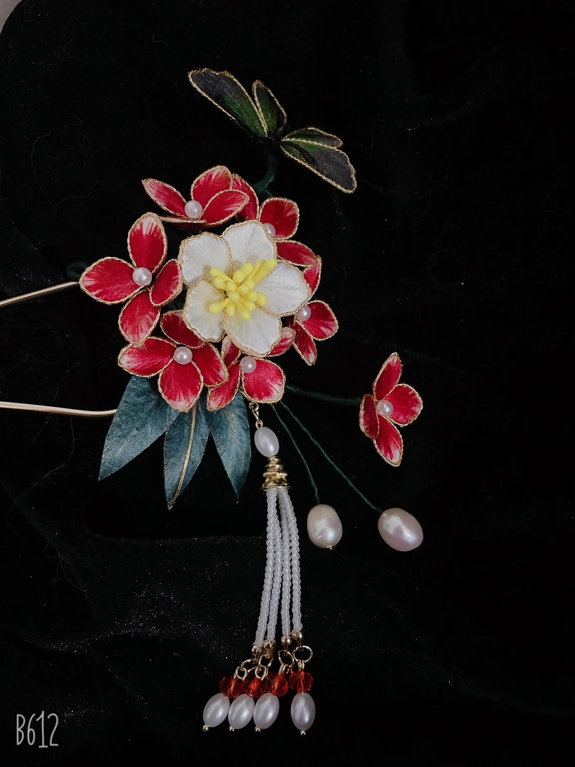 手工掐丝绒花绣球花红色蝴蝶款头饰发簪