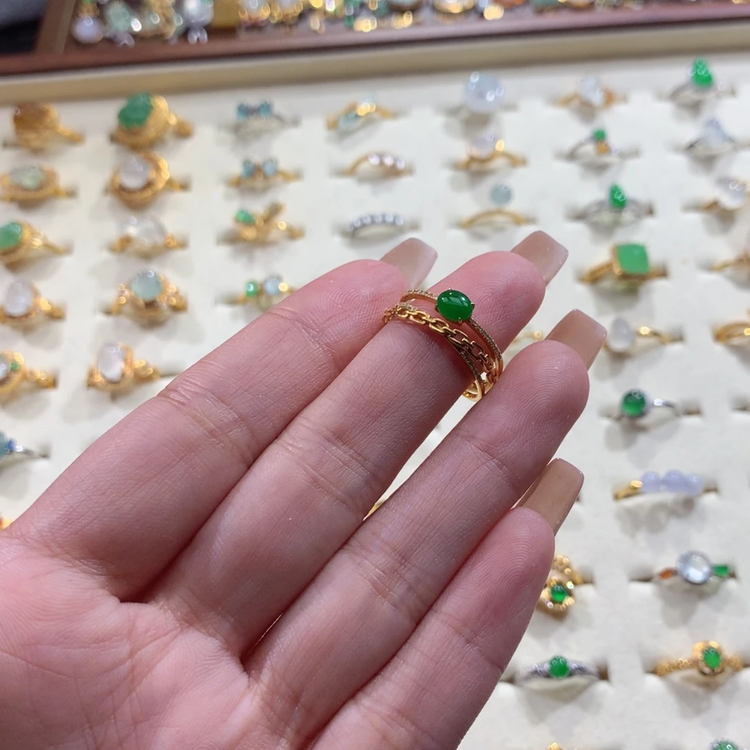 小***馨翡翠18K金镶嵌颈饰翡翠