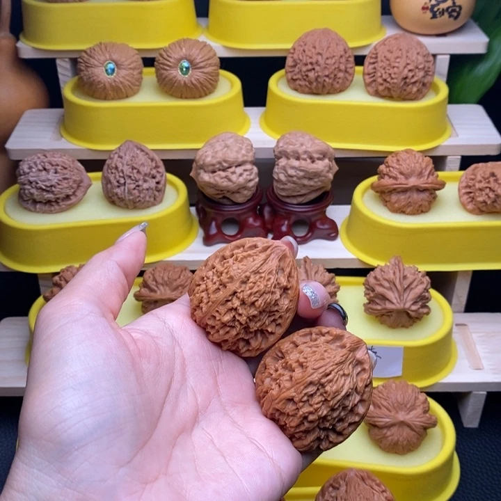 把件文玩核桃大*兄三角疆40尺