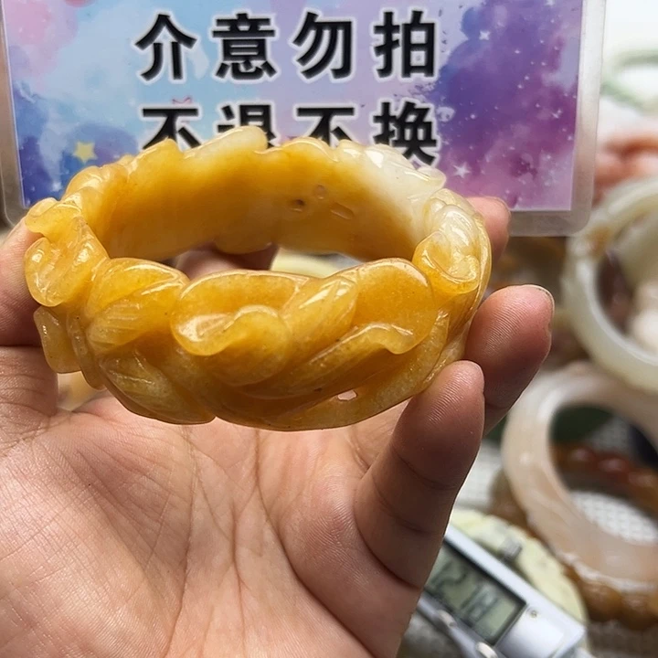 未镶嵌手镯石英岩玉