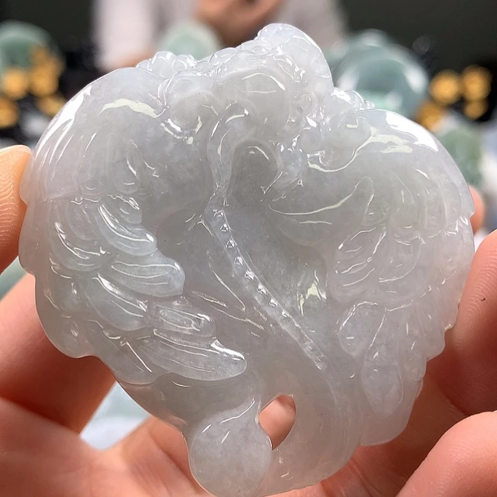 翡翠未镶嵌颈饰飞天貔貅福利卡厚11+