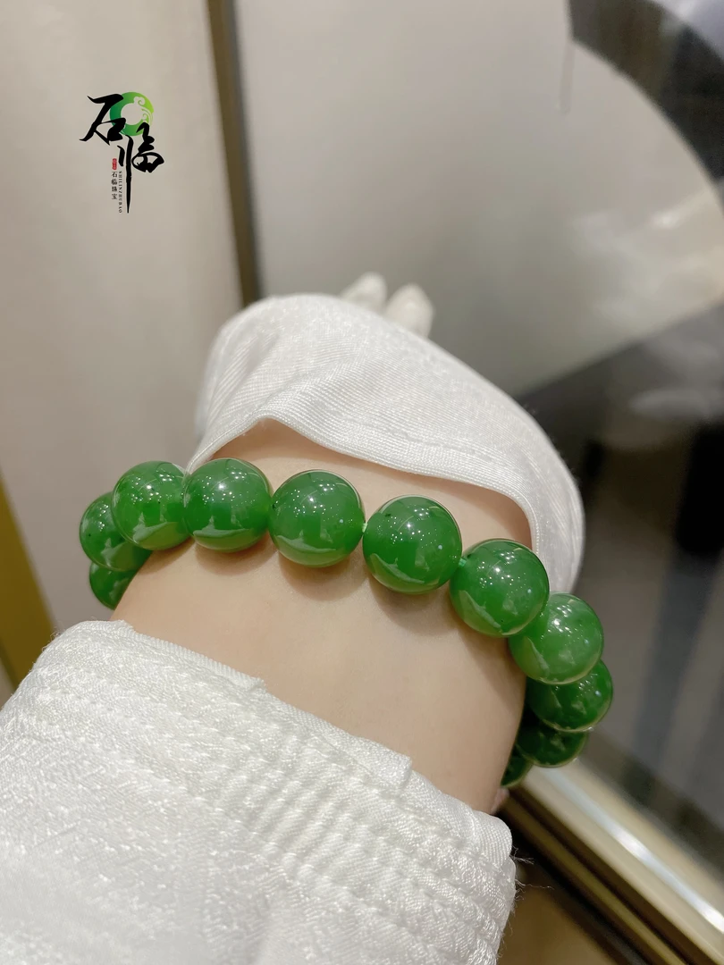【石临珠宝】俄料碧玉手串/和田玉/微黑点/11.8+