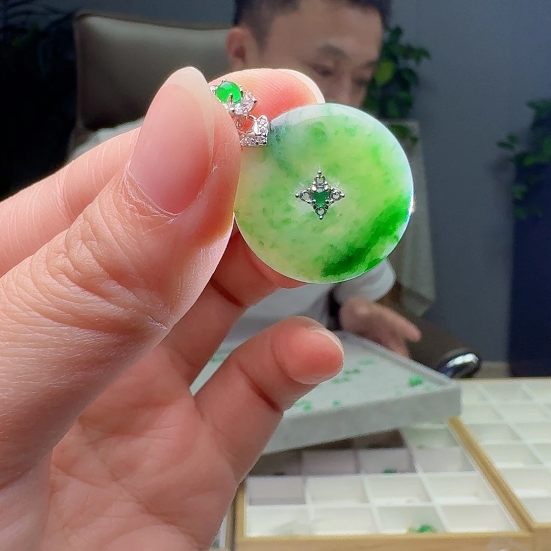 翡翠银S925镶嵌吊坠(不含链)天然