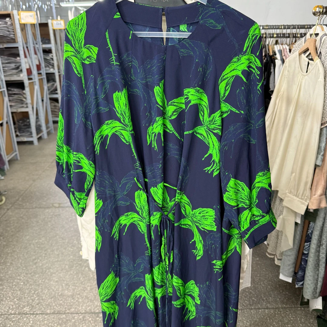 陌妆品牌新款连衣裙  H174