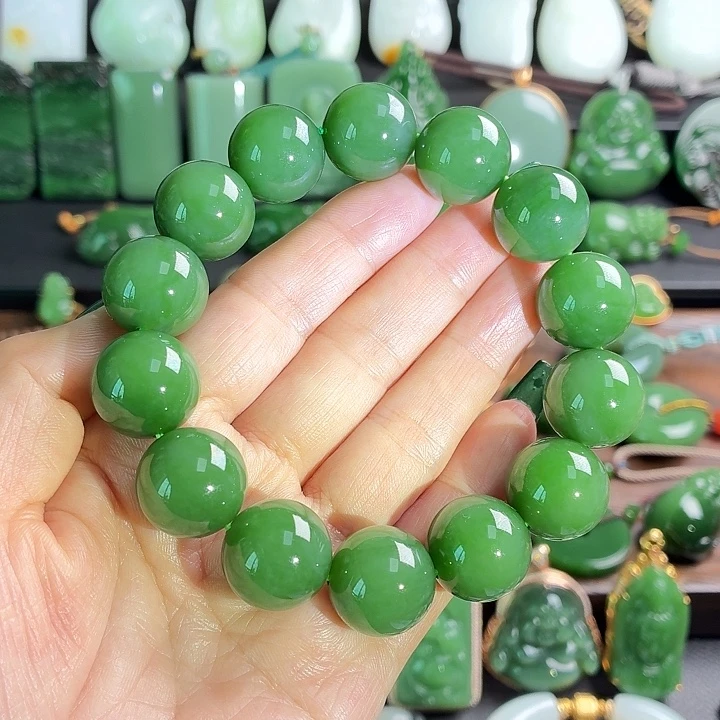 凡***子和田玉未镶嵌手串