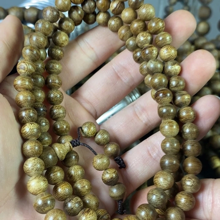 沉香手串西马料：天然野：08多圈16.4克