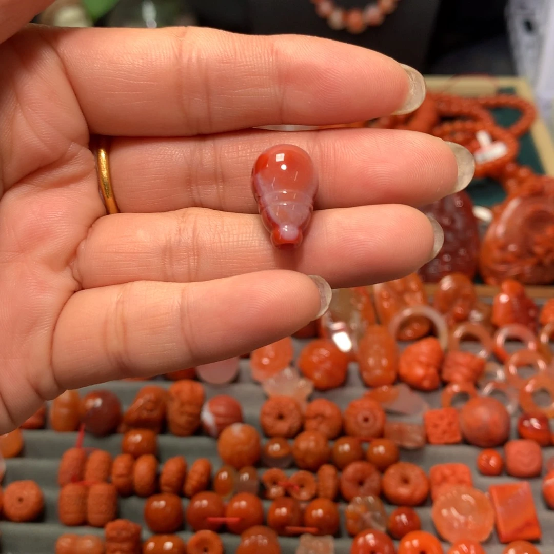 【闪购商品】南红玛瑙三通清货放漏不退不换未镶嵌