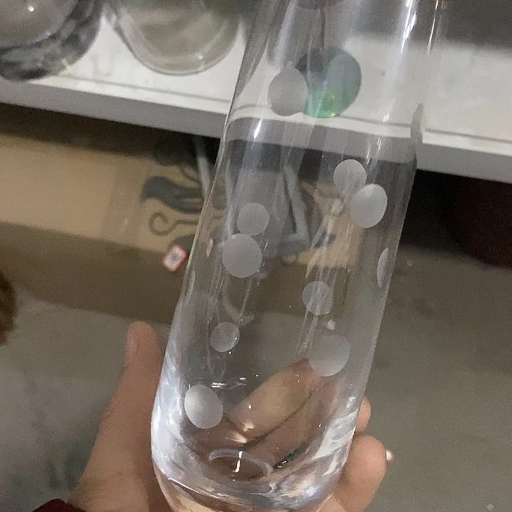 佩***尼玻璃18手工测量会有误差
