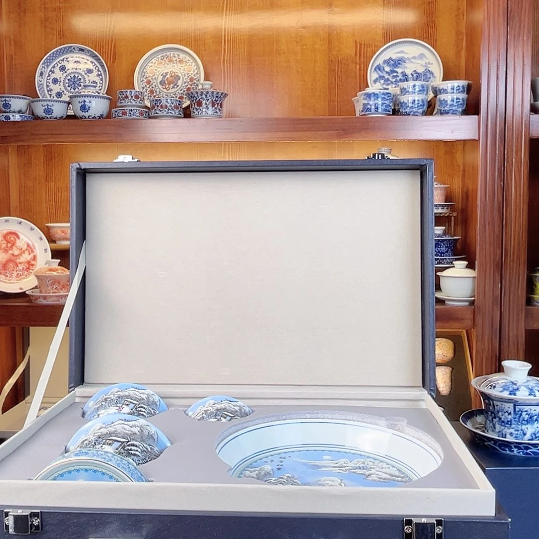 余*七层堂雪景五件套含锦盒