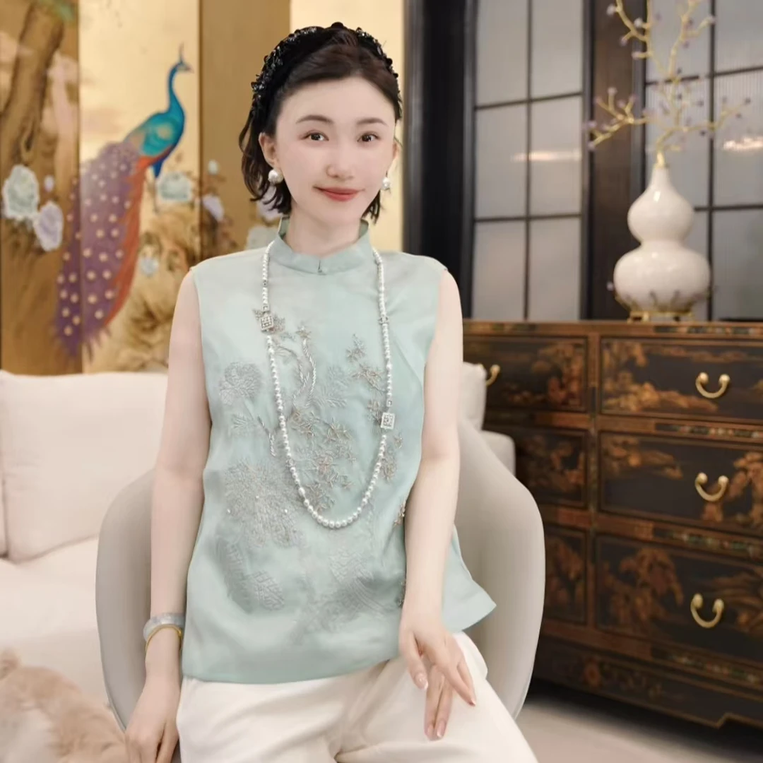 Betty Bairn【桃乐丝】新中式桑蚕丝刺绣马甲25B-BW8018