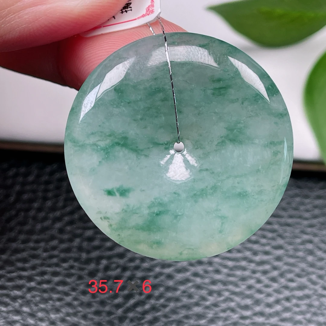 鑫诚天然翡翠A货～冰糯种飘绿花平安扣吊坠厚装大件玉扣挂件67