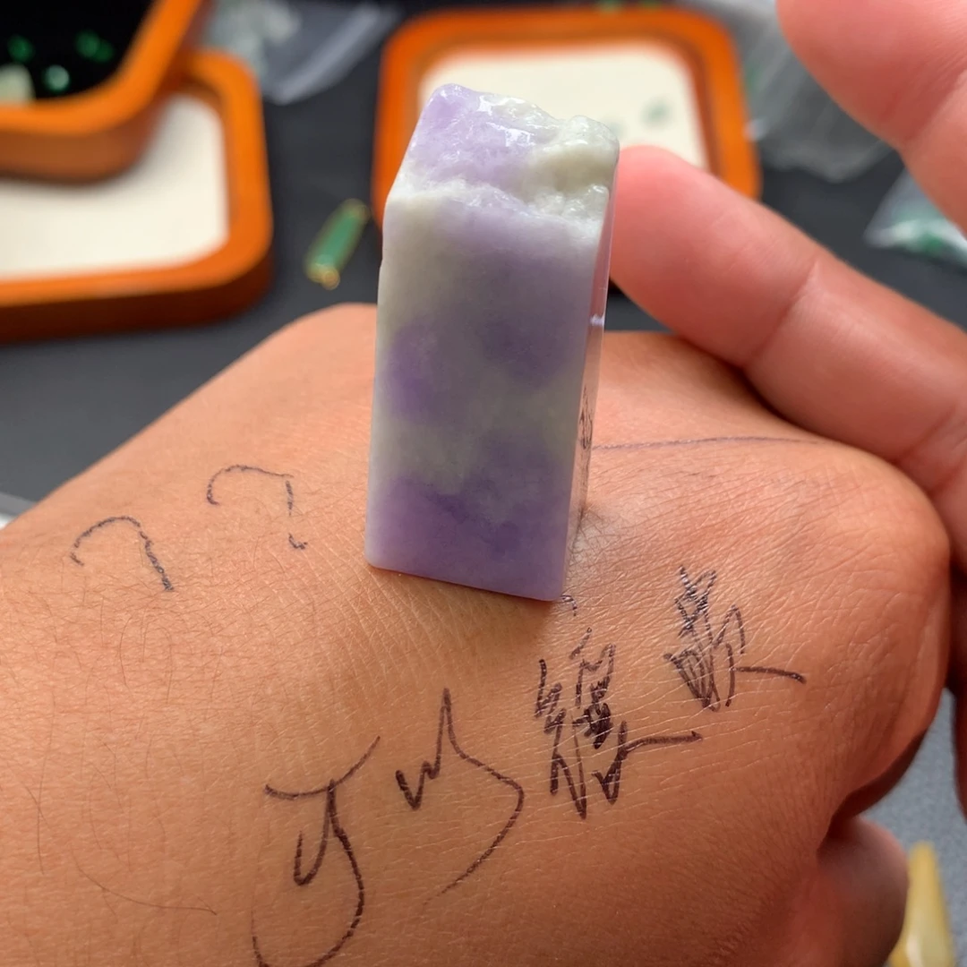 翡翠未镶嵌耳饰翡翠