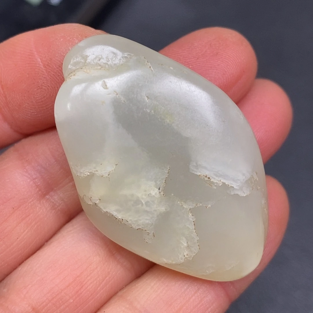 和田玉未镶嵌珠宝奇石