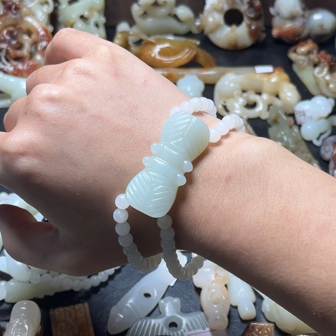 摆件瓷器瓷瓷瓷瓷瓷