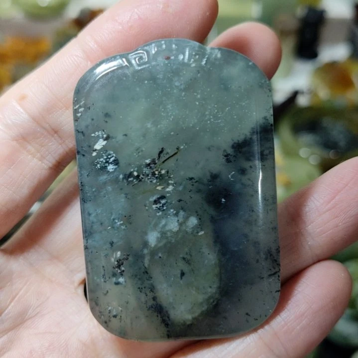 岫玉未镶嵌挂坠款式