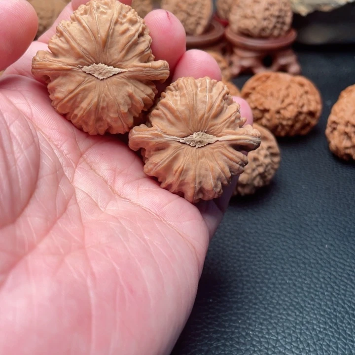 文玩核桃把件T**Y42全品球白