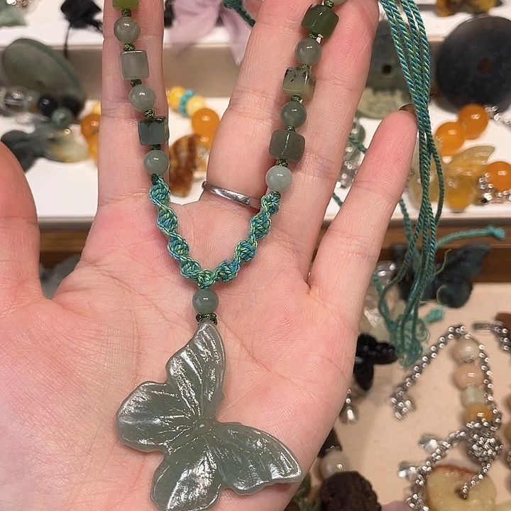 蛇纹石玉合金颈饰