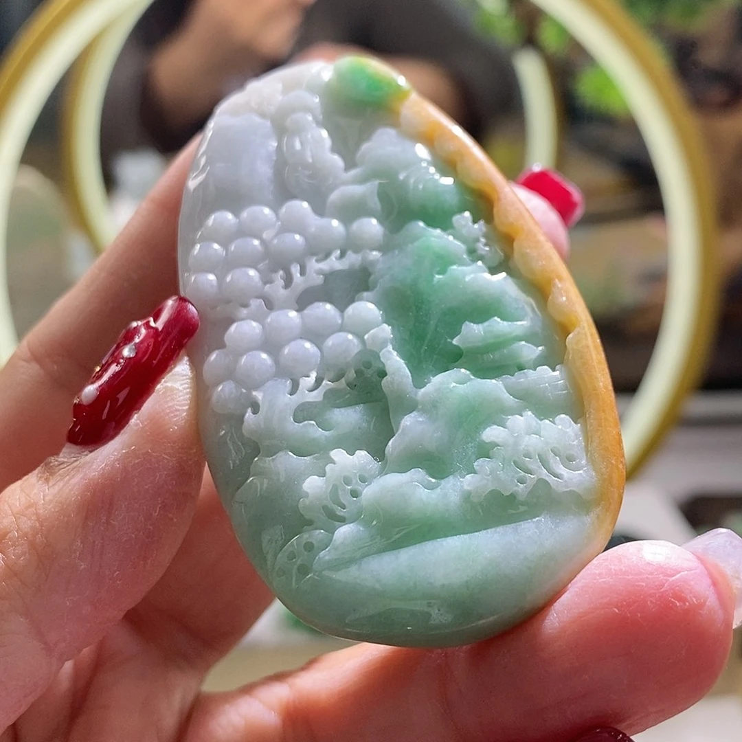 【闪购商品】翡翠颈饰未镶嵌山水