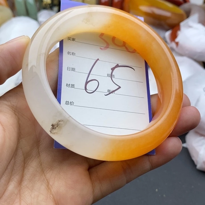 石英质玉未镶嵌手镯