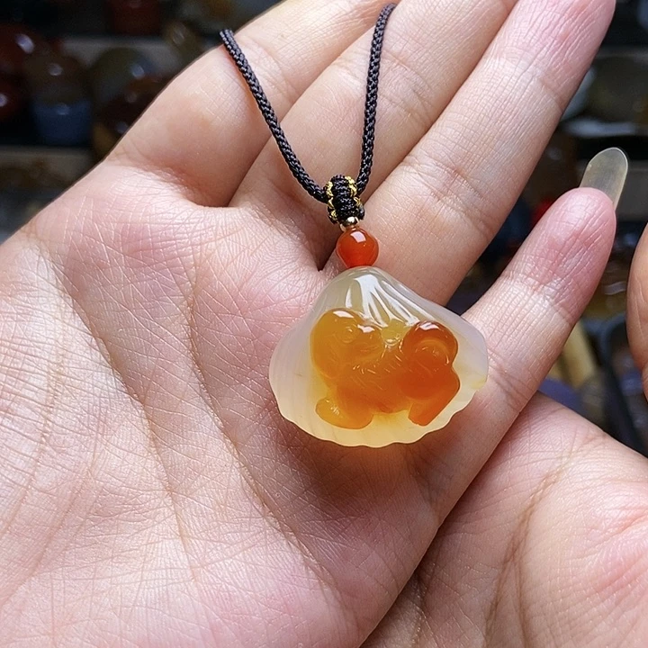 玛瑙/玉髓颈饰未镶嵌