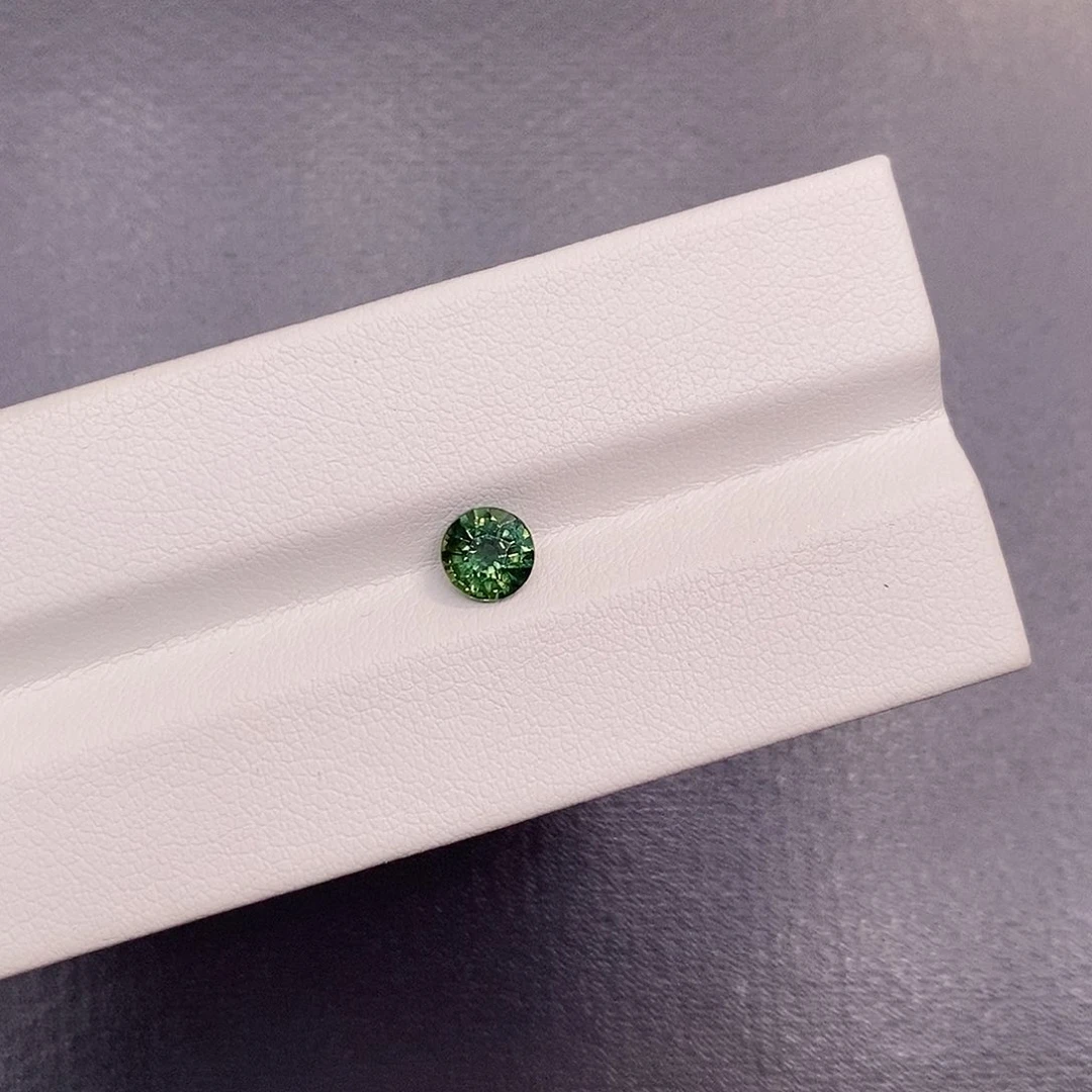 裸石蓝宝石0.81克拉