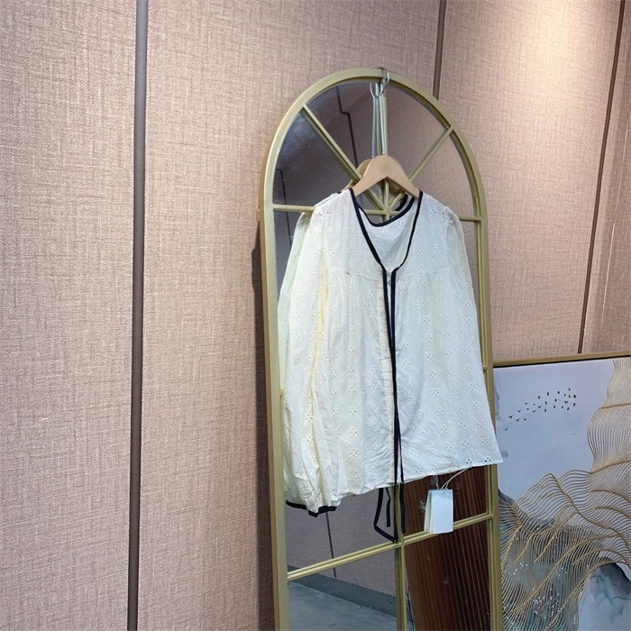 Z387米白色孕妇上衣90-110