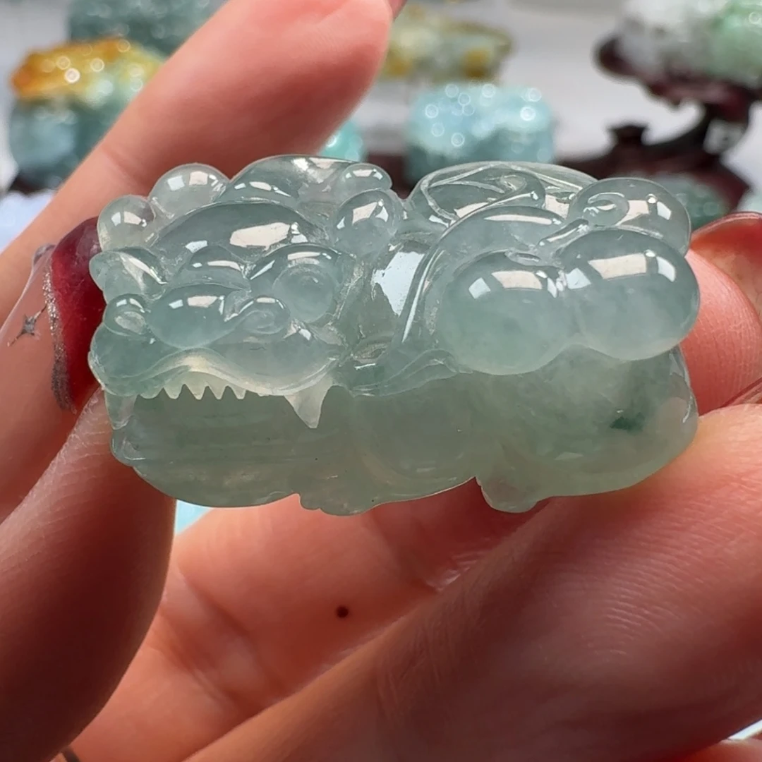 定制翡翠未镶嵌貔貅