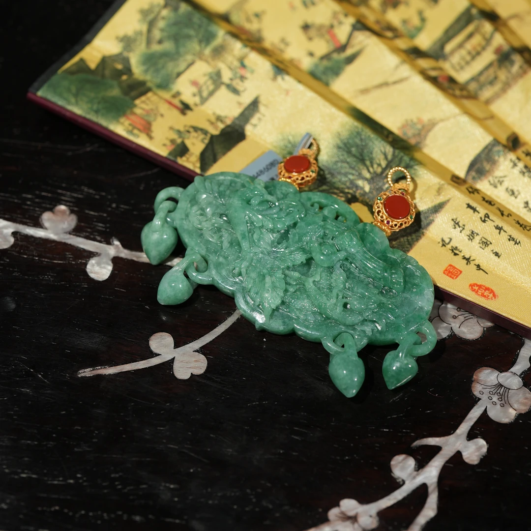 12.30香港王老板-翡翠吊坠6k163