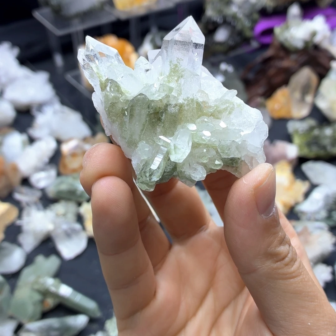 石材清新绿幽晶簇