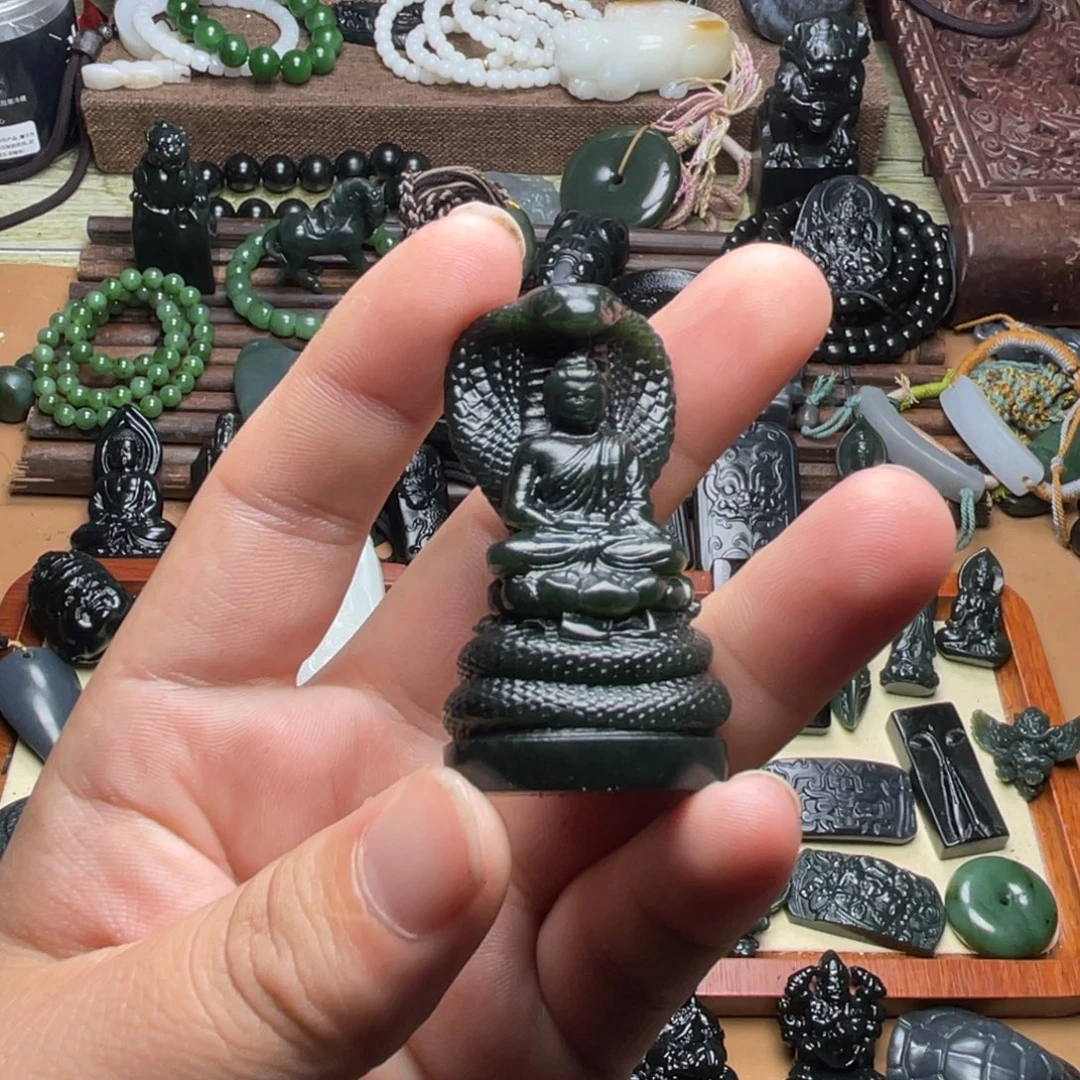 和田玉未镶嵌挂件