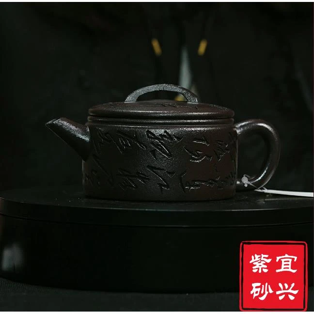 宜兴原矿玄铁紫泥汉瓦手工紫砂壶