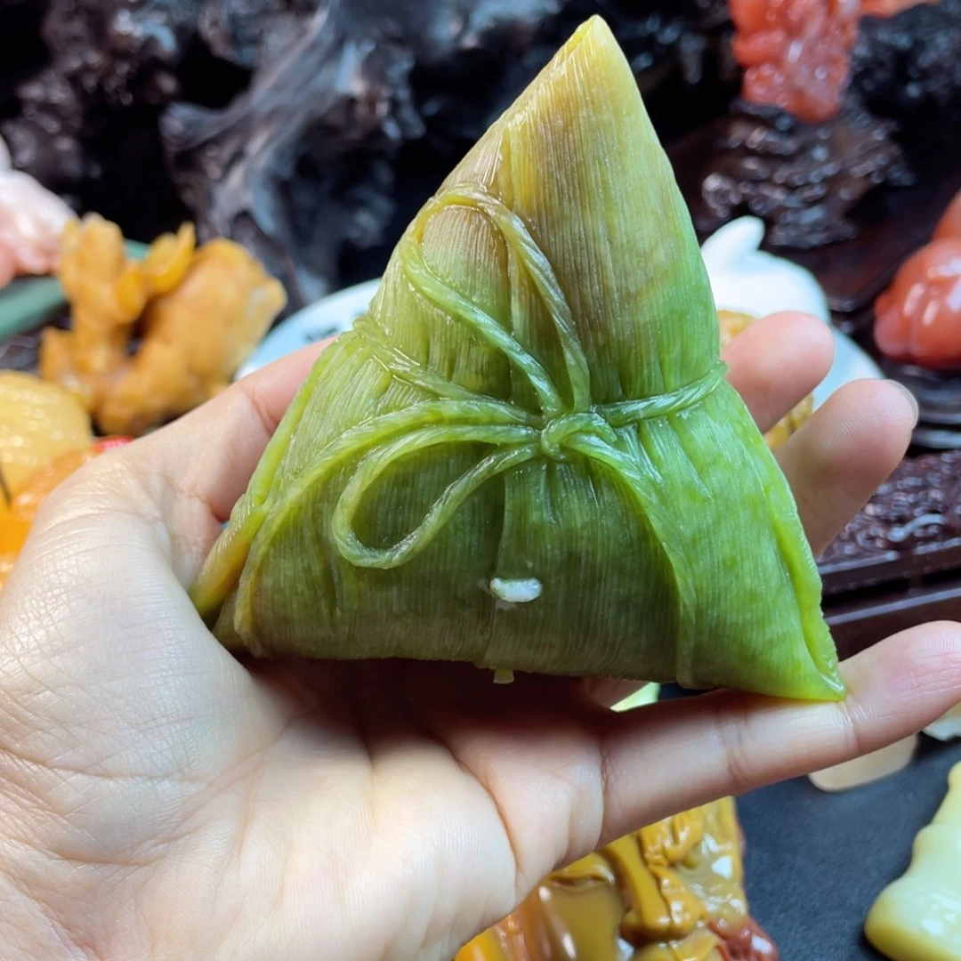 寿山石手艺人雕刻