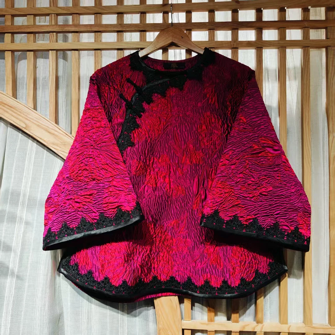 凤徕兮私人定制底紫色提花黑蕾丝包边斜襟盘扣圆领上衣（LS502-4）