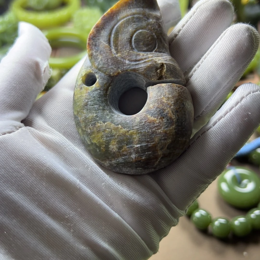 岫岩老玉（透闪石质玉）未镶嵌挂件