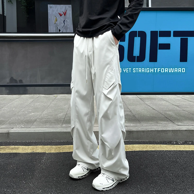 浅灰色斜切褶皱休闲裤男秋季高街vibe弯刀裤子宽松百搭微喇直筒裤