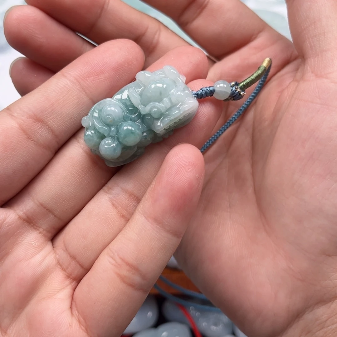颈饰未镶嵌翡翠天然翡翠A货