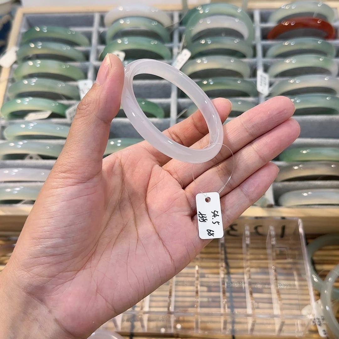 玛瑙/玉髓手镯未镶嵌圈口54.5