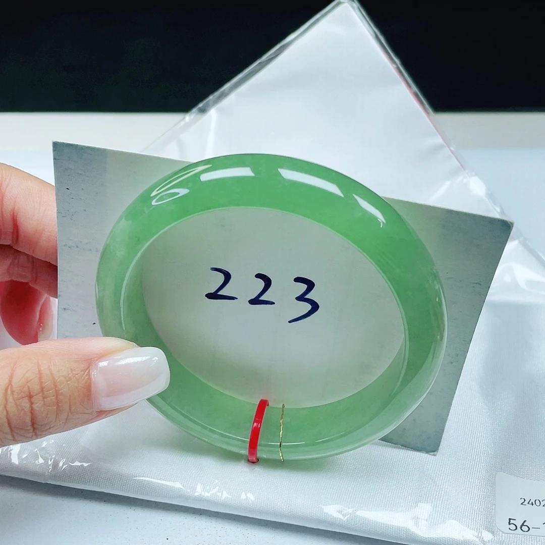 翡翠未镶嵌手镯 正圈56