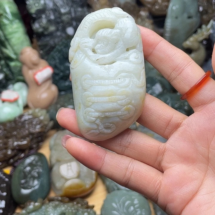 未镶嵌和田玉挂件