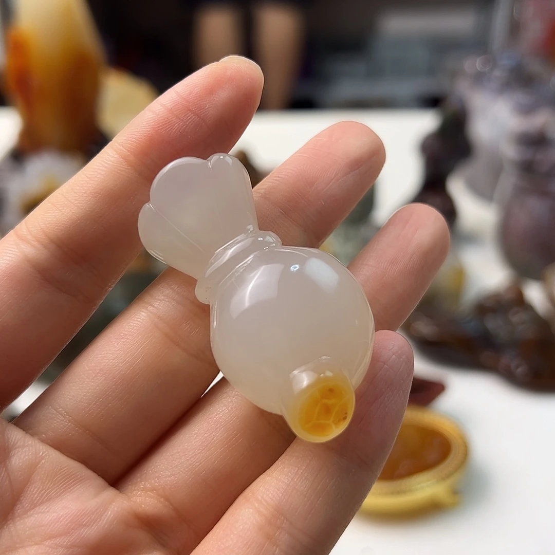 未镶嵌颈饰玛瑙/玉髓